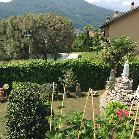Casa Emmaus Hostel