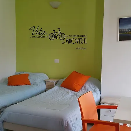 Hostel Casa Emmaus *